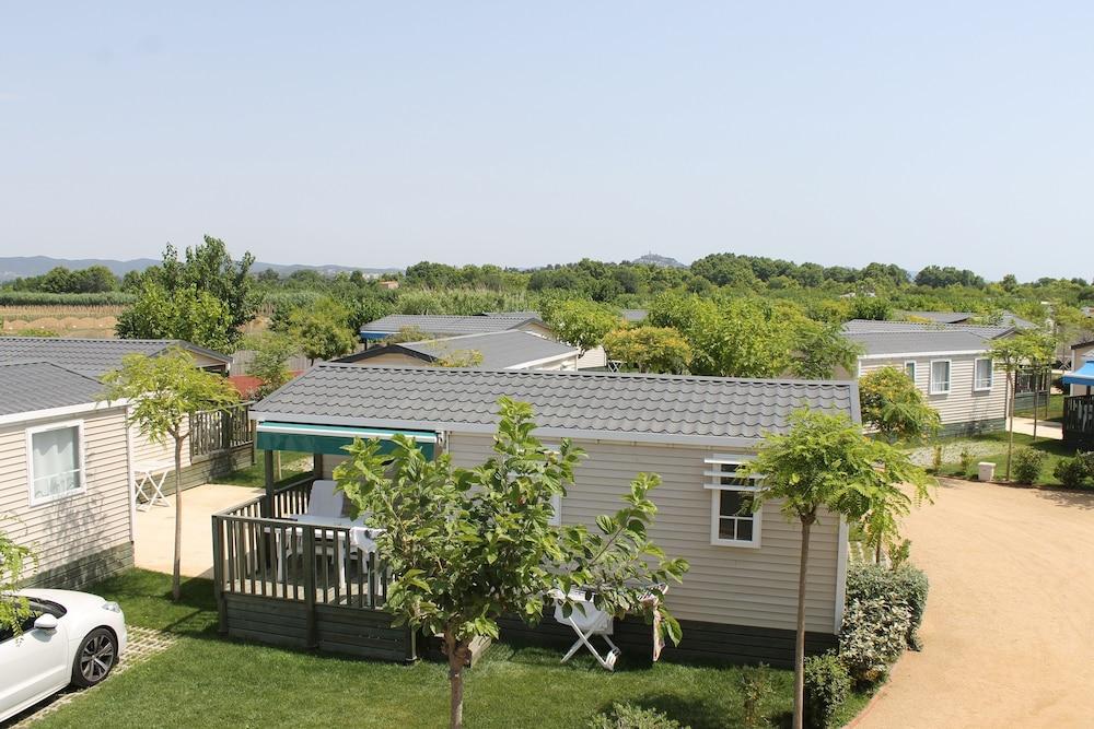 Camping Resort Els Pins Malgrat de Mar Bagian luar foto