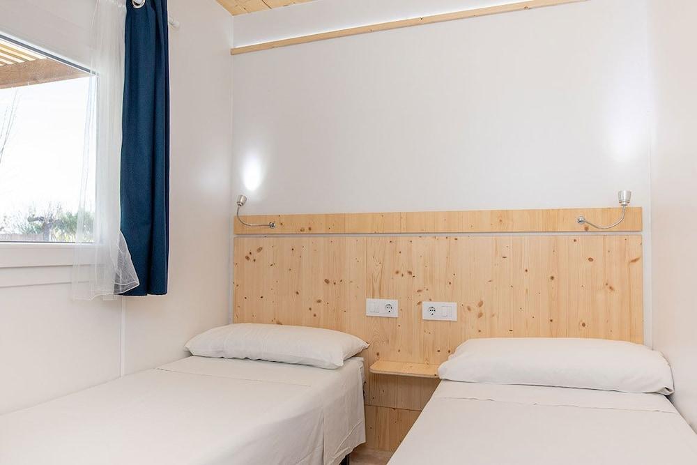 Camping Resort Els Pins Malgrat de Mar Bagian luar foto