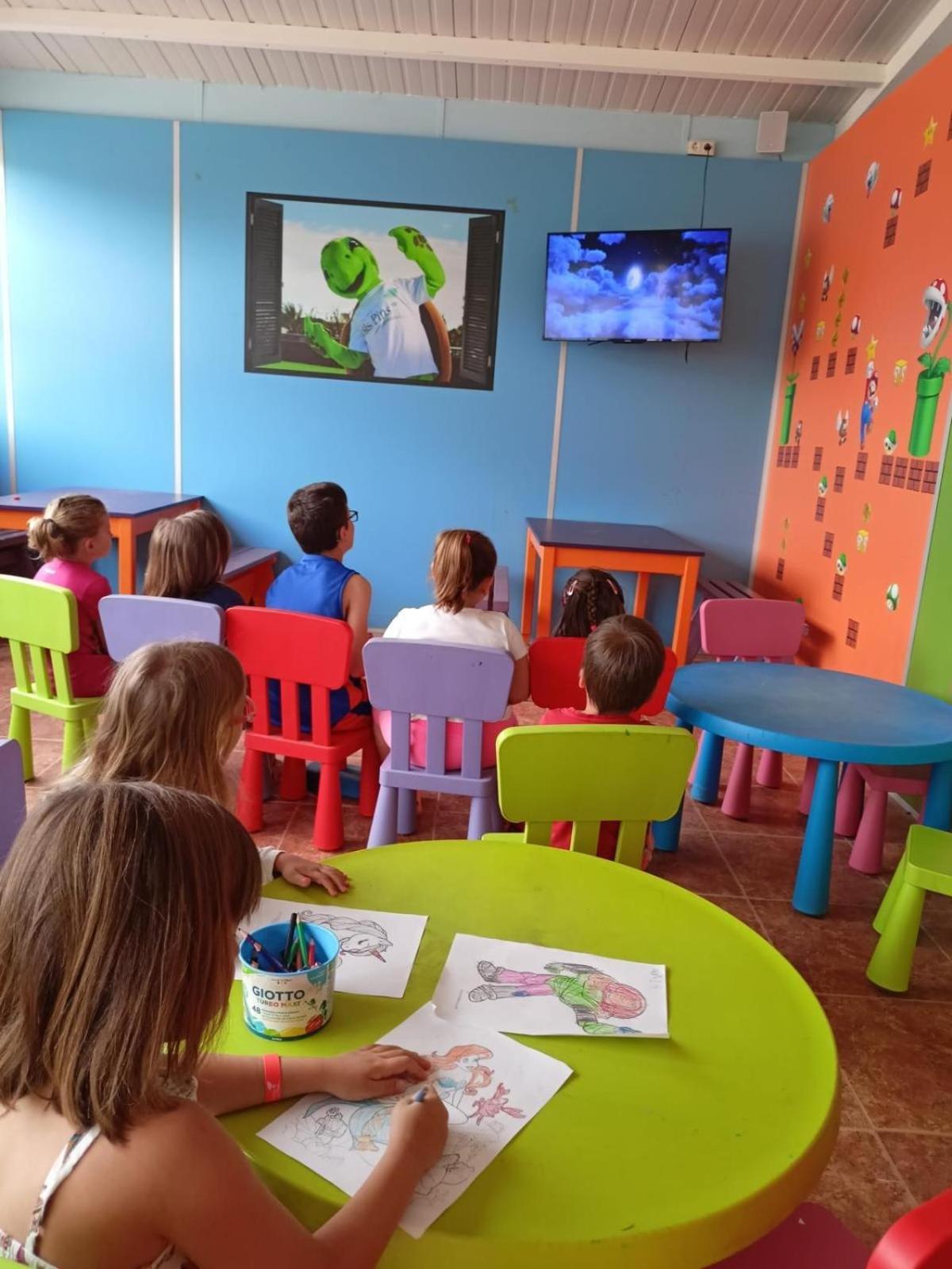 Camping Resort Els Pins Malgrat de Mar Bagian luar foto
